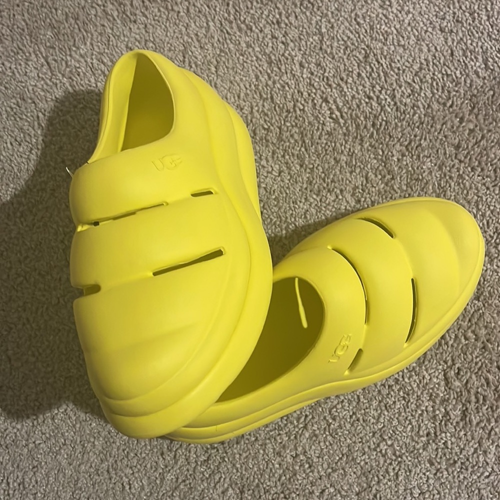 UGGS RUBBER SHOE #Cute 😘 - Picture 6 of 7